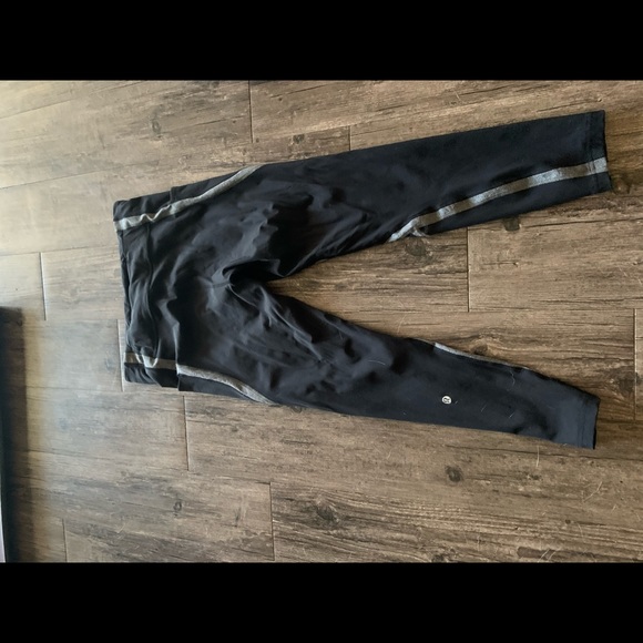 Lululemon Luxtreme legging - Picture 3 of 4